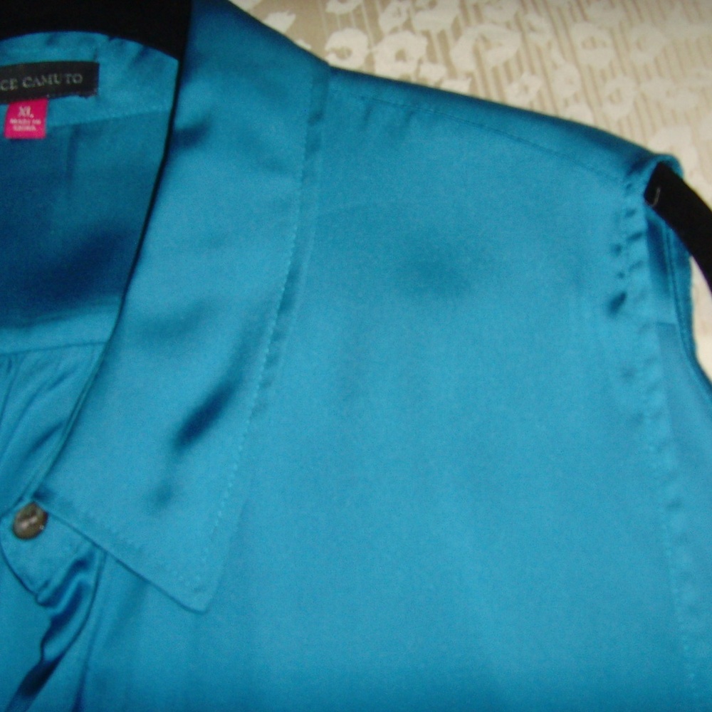 VINCE CAMUTO Silk Tie Front Blouse - XL - Picture 4 of 10